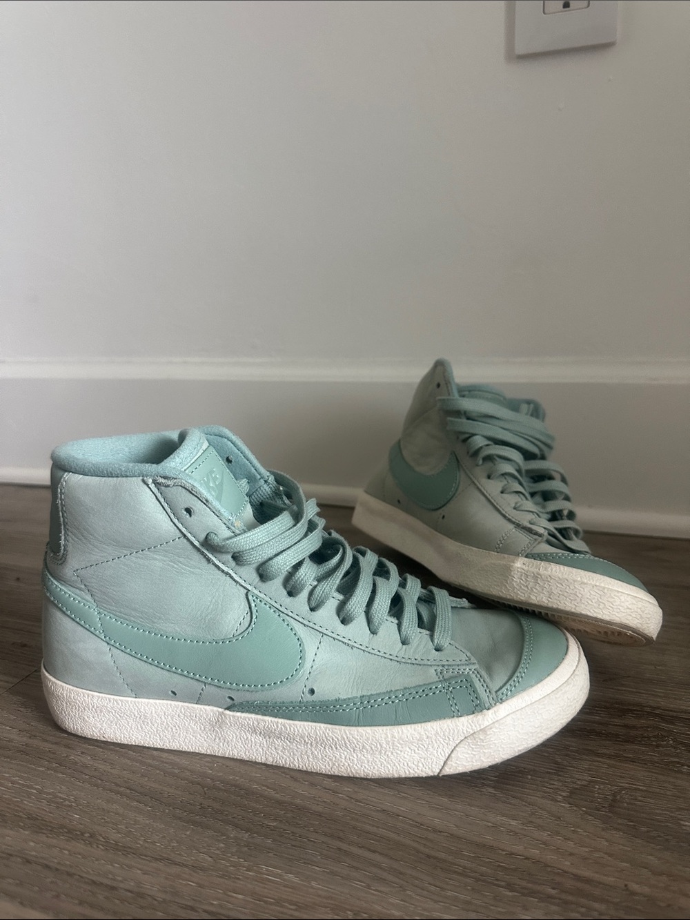 Nike Blazer Mid Sneaker in Green